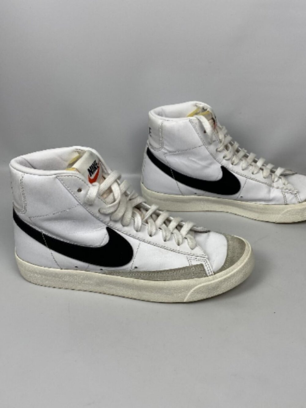 Nike Women's White Blazer Mid '77 Vintage CZ1055-100 Sneaker Shoes Size 7.5